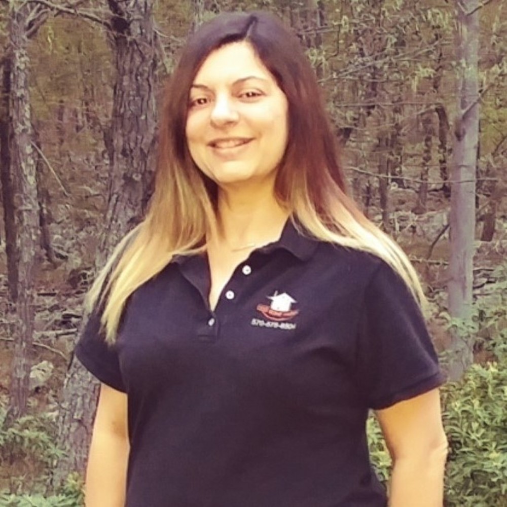 Meet your Posher, Christina